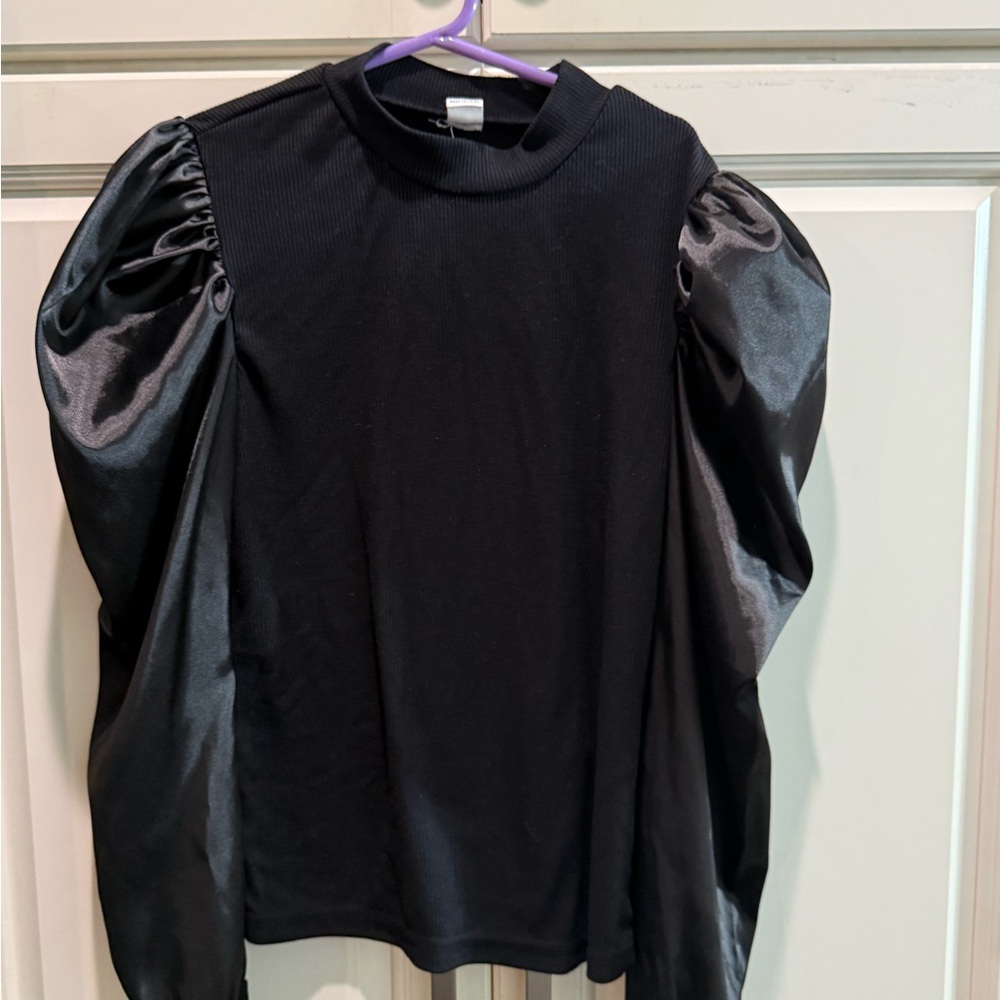 Elegant Black Puff Sleeve Top